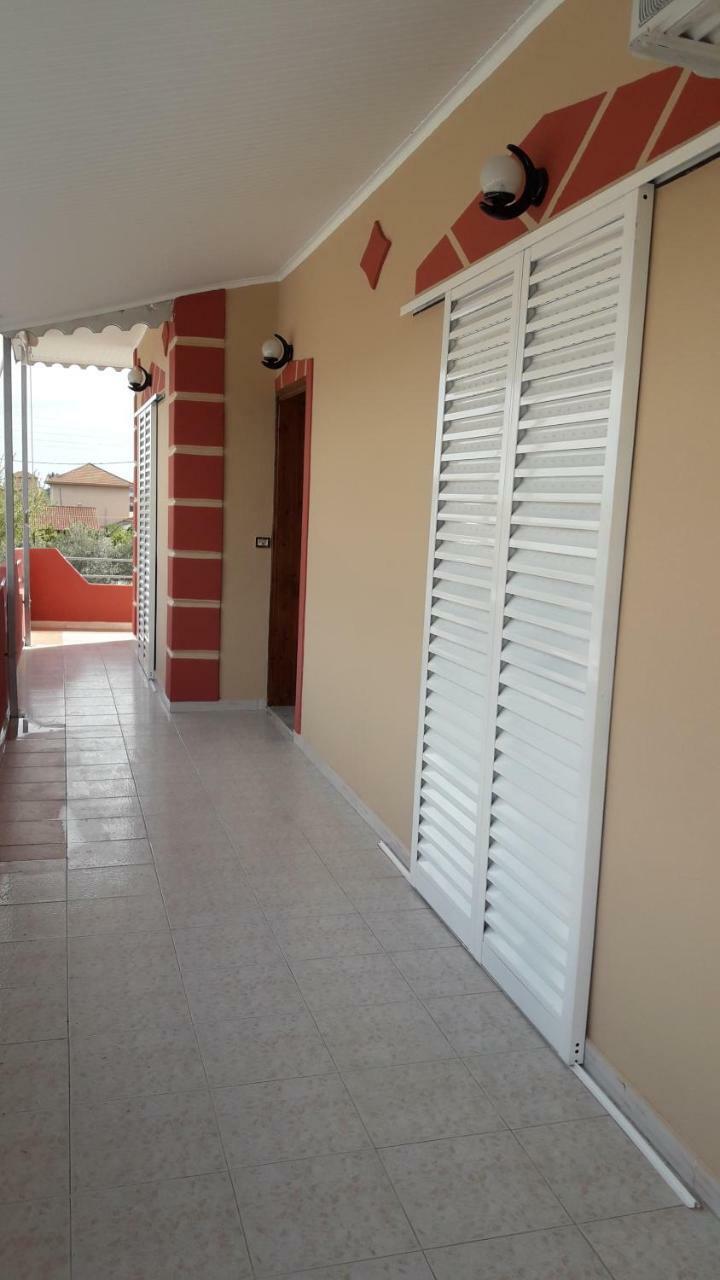 Kostas Christos Rooms Ammoudia Exterior photo